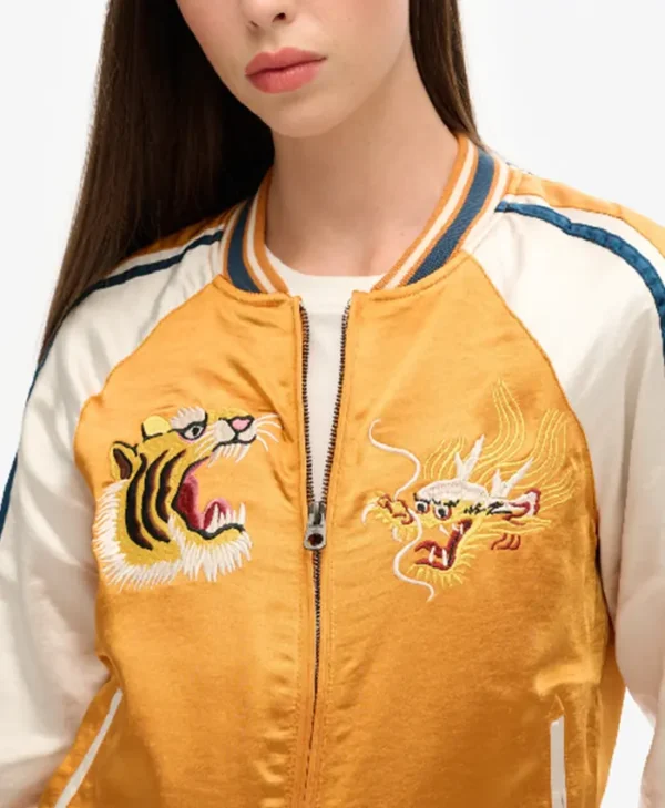 Malditos S01 Raïka Hazanavicius  Yellow And White Bomber Jacket - Image 2