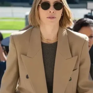 The Better Sister Jessica Biel Brown Coat
