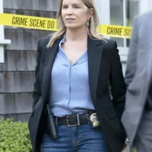The Better Sister S01 Kim Dickens Stylish Blazer