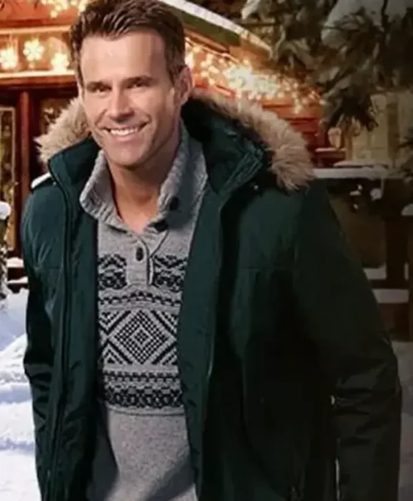 Cameron Christmas to Remember Hooded Jacket