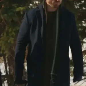 Coupled Christmas Marcus Blue Coat