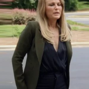 Malin Akerman The Hunting Wives S01 Blazer